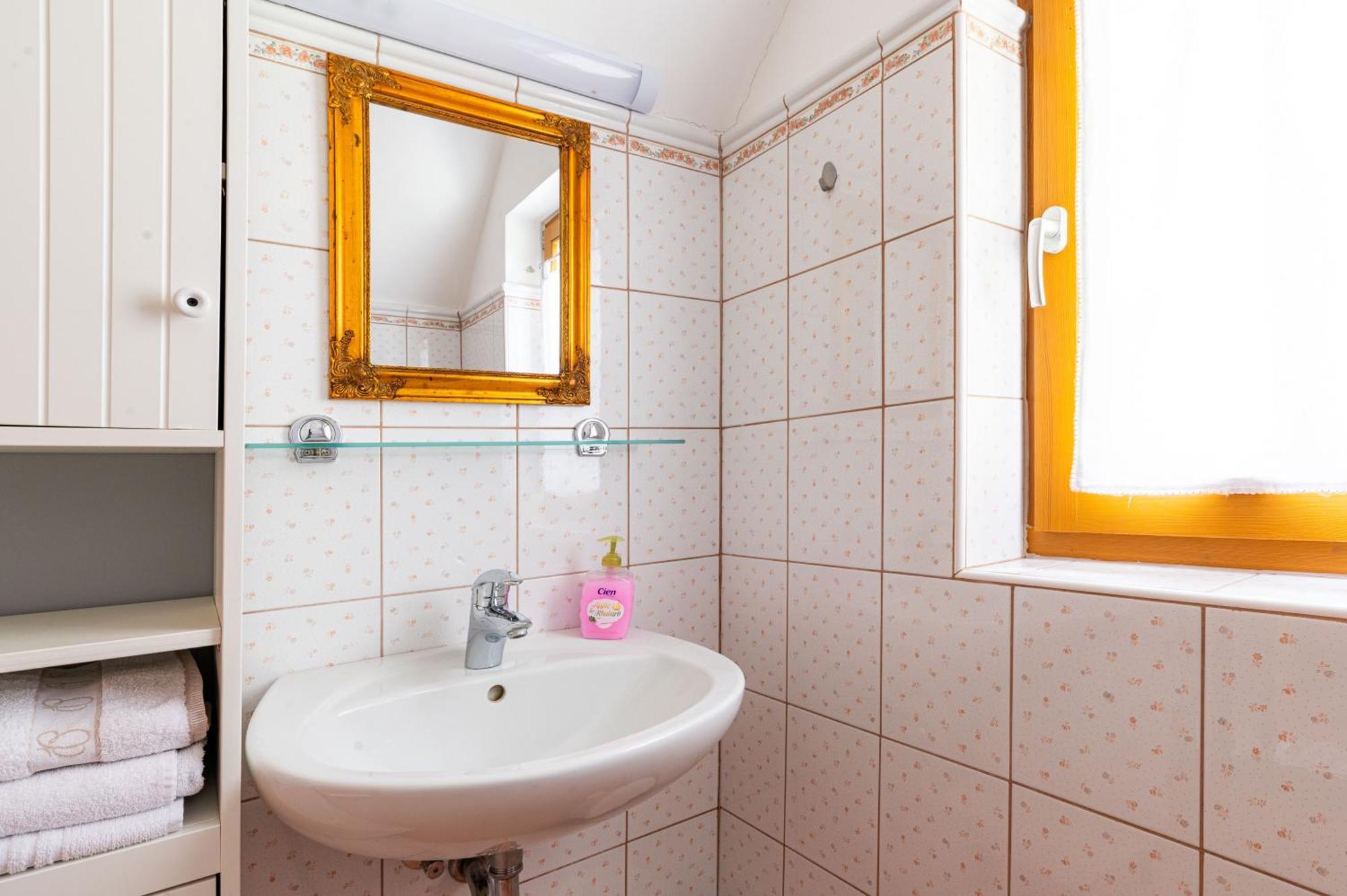 Podjelje Villa Bagian luar foto